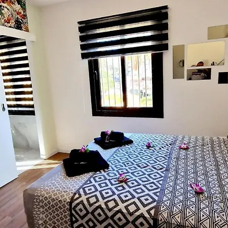 Fantastic 3 Bedroom Next Playa Americas & Wifi Free Casa de Férias