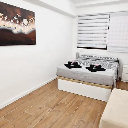 Fantastic 3 Bedroom Next Playa Americas & Wifi Free Hébergement de vacances Playa Feñabe
